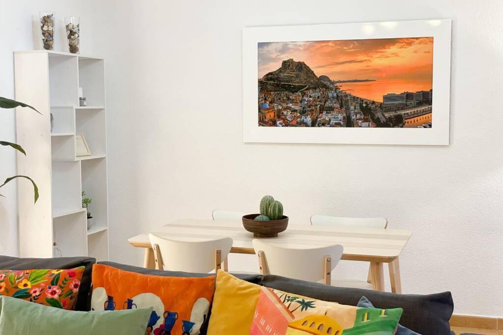 Coqueto Y Amplio Apartamento A 15 Min De La Playa Аликанте Екстериор снимка