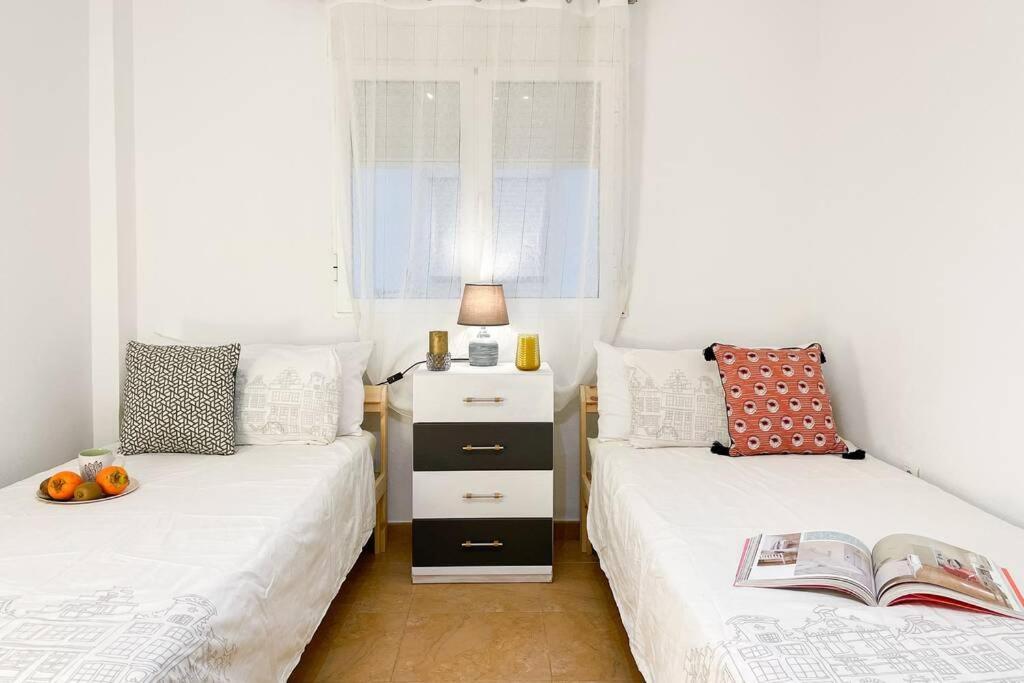 Coqueto Y Amplio Apartamento A 15 Min De La Playa Аликанте Екстериор снимка